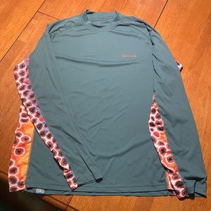 Simms long sleeve. Size M.
